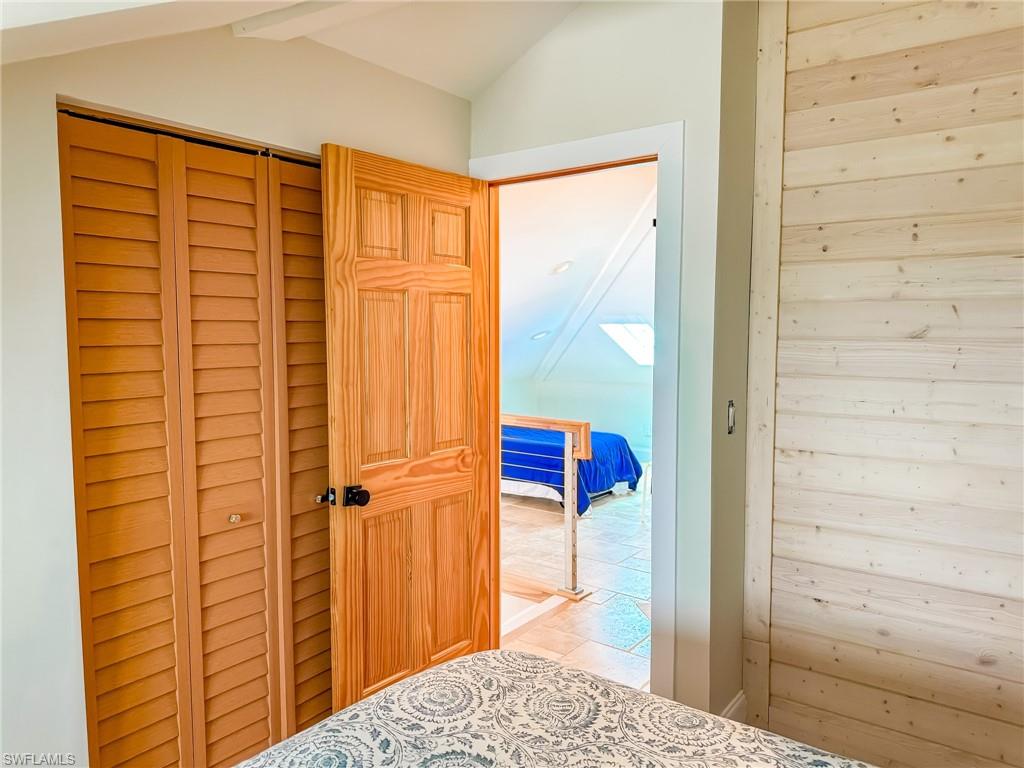 SAFETY HARBOR CLUB - Residential