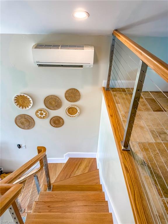 SAFETY HARBOR CLUB - Residential