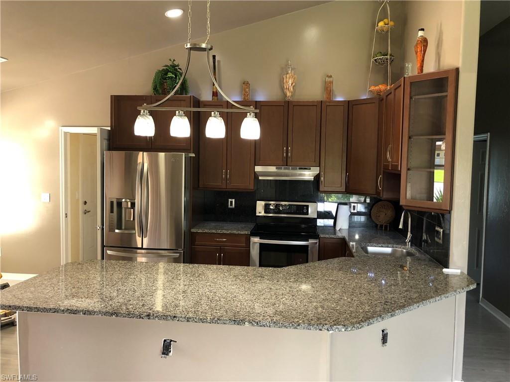 COLONY POINTE - Residential Lease