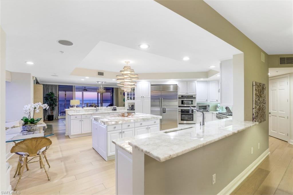 THE VANDERBILT - Residential