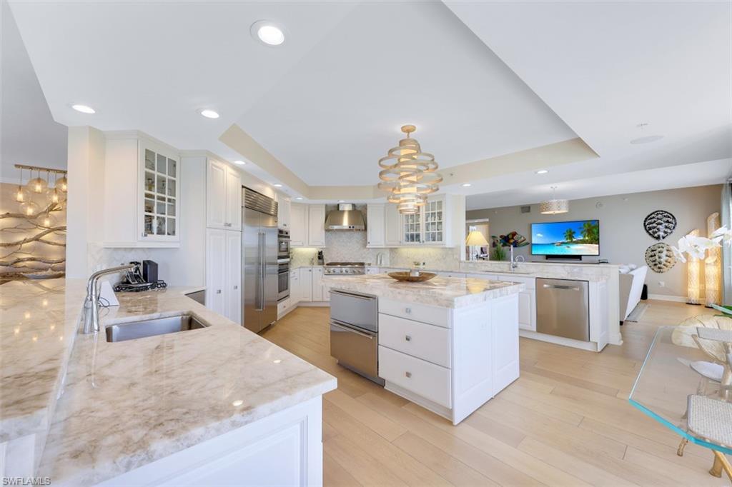 THE VANDERBILT - Residential