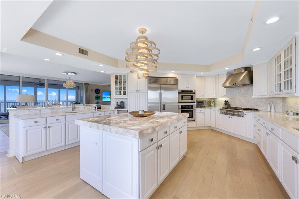 THE VANDERBILT - Residential