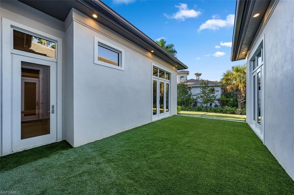 QUAIL WEST - Residential