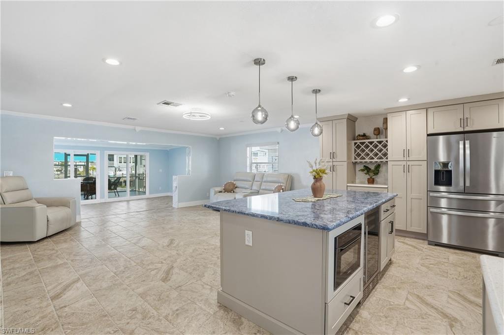 TIP TOP TERRACE - Residential