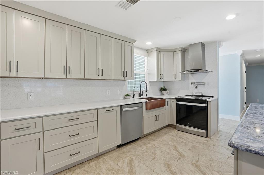 TIP TOP TERRACE - Residential