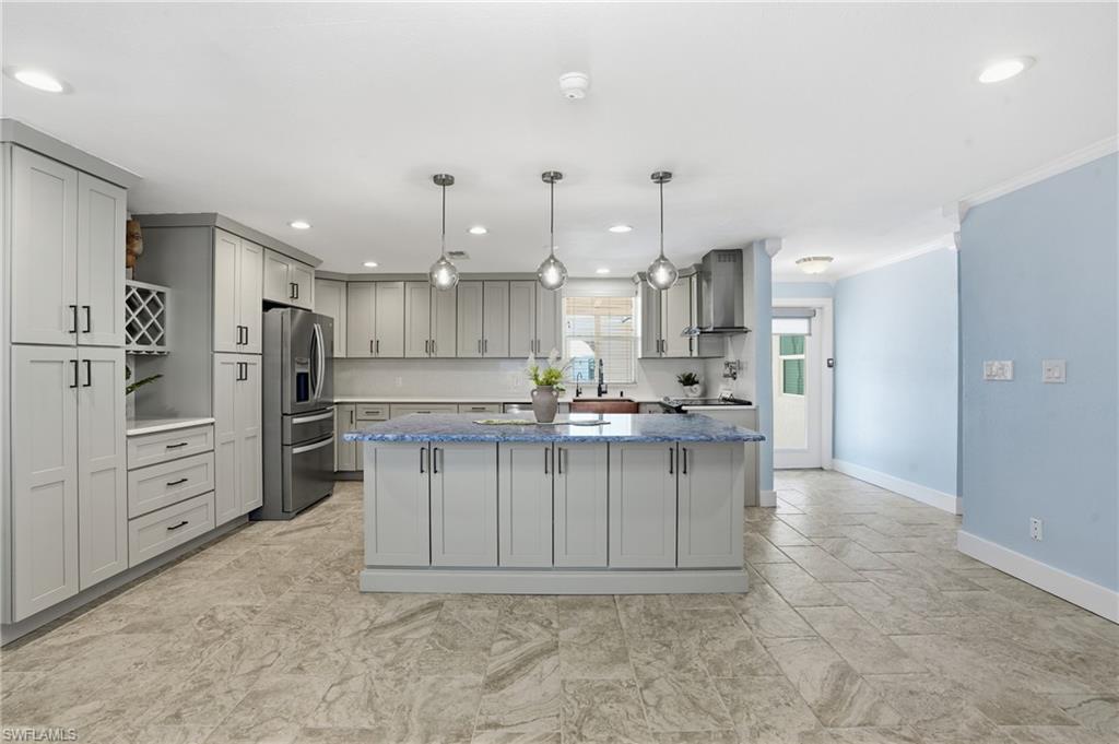 TIP TOP TERRACE - Residential