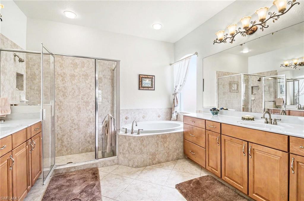 REFLECTION LAKES OF NAPLES - Residential