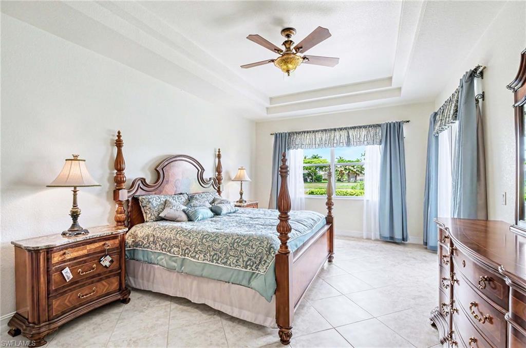 REFLECTION LAKES OF NAPLES - Residential