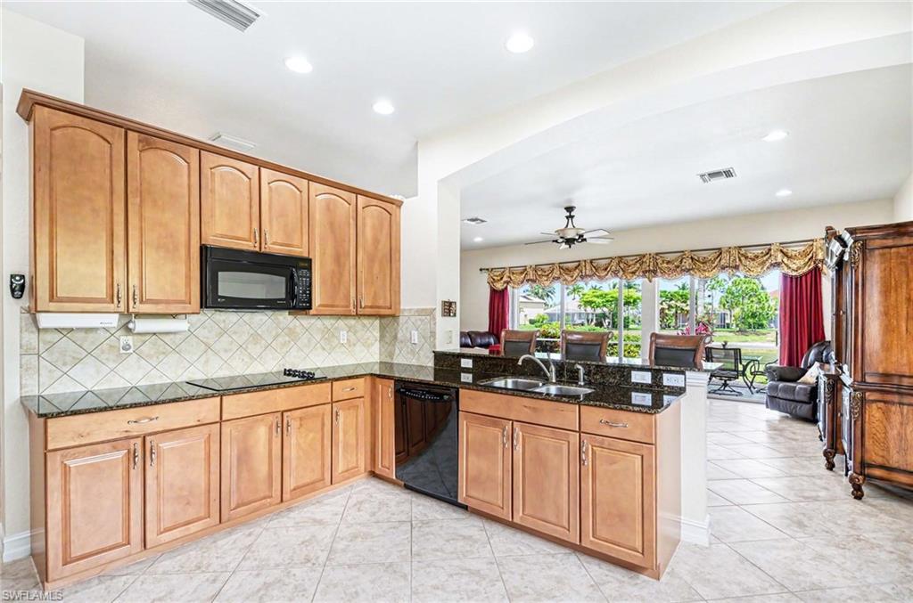 REFLECTION LAKES OF NAPLES - Residential