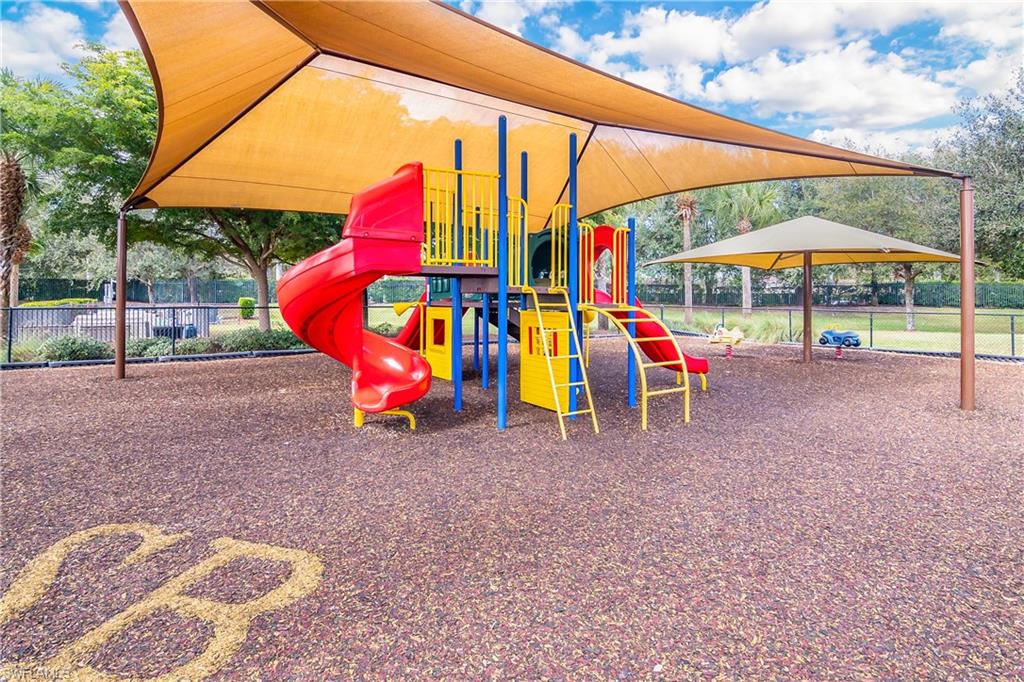 STONEYBROOK - Residential