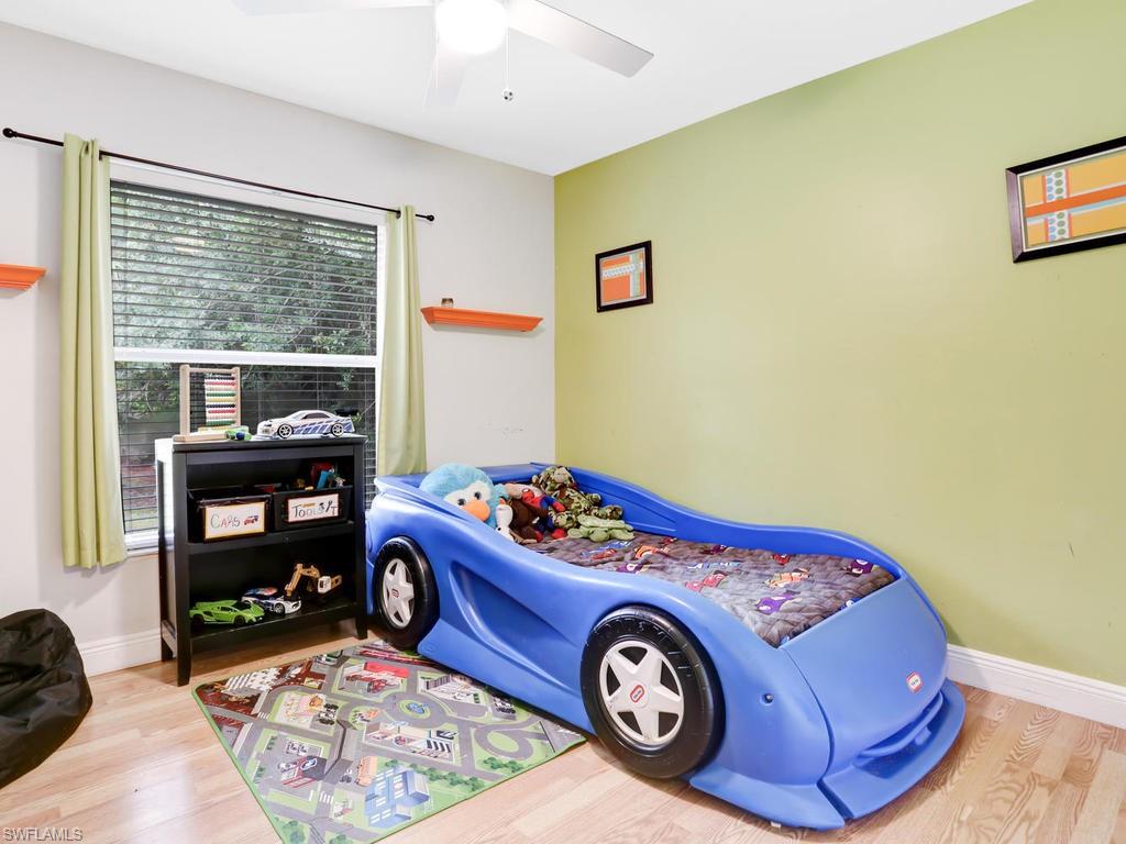 GOLDEN GATE ESTATES - Residential