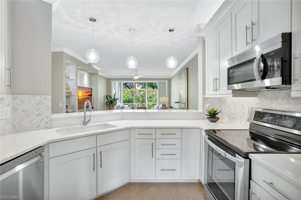 7087 Barrington CIR 101