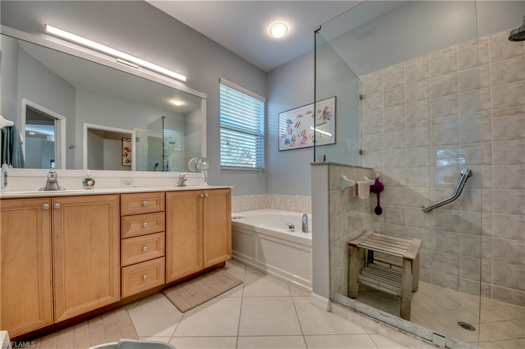 COLONIAL SHORES - Residential