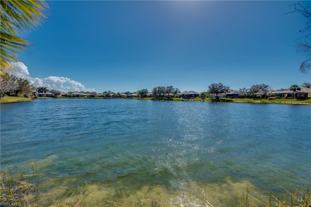 COLONIAL SHORES - Residential