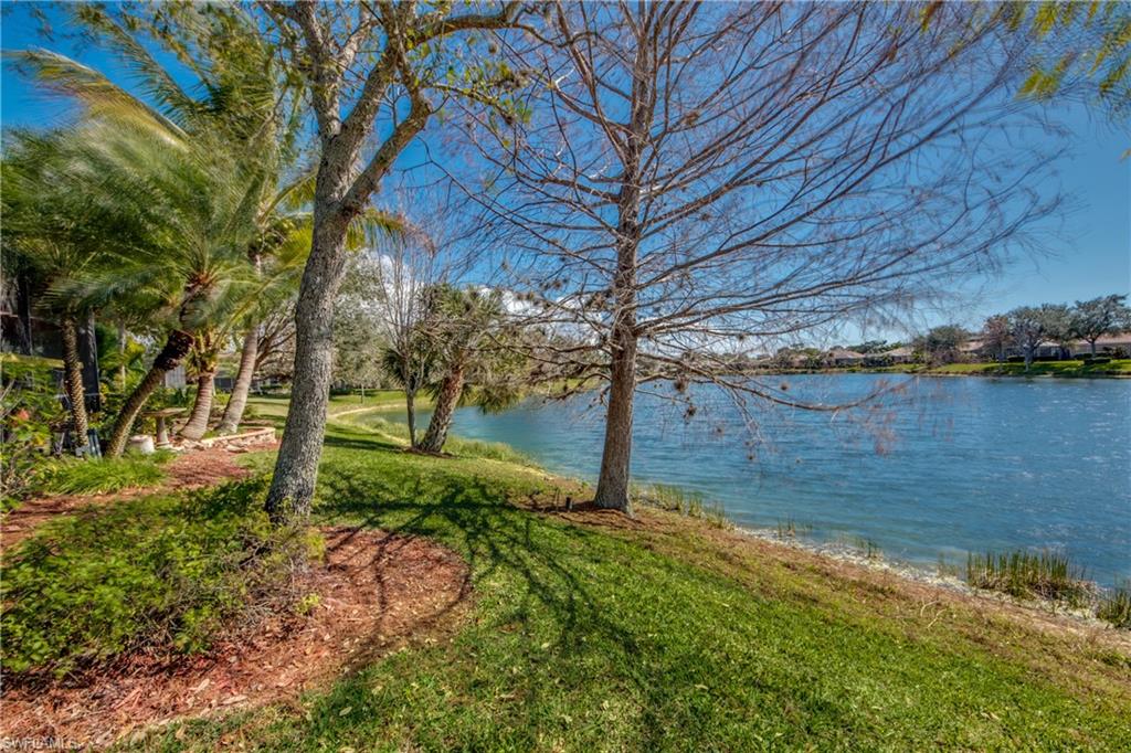 COLONIAL SHORES - Residential