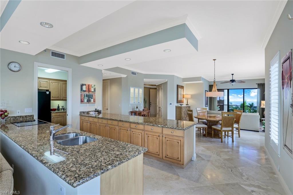 VANDERBILT BEACHCOMBER - Residential