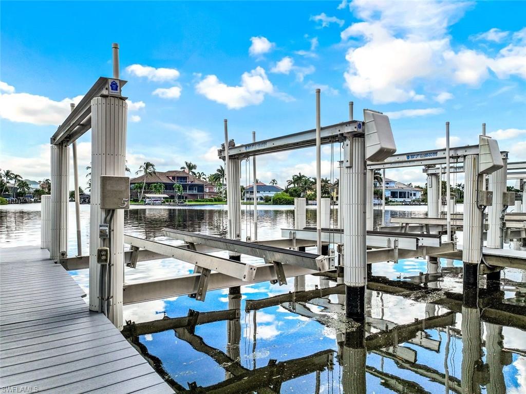 VANDERBILT BEACHCOMBER - Residential