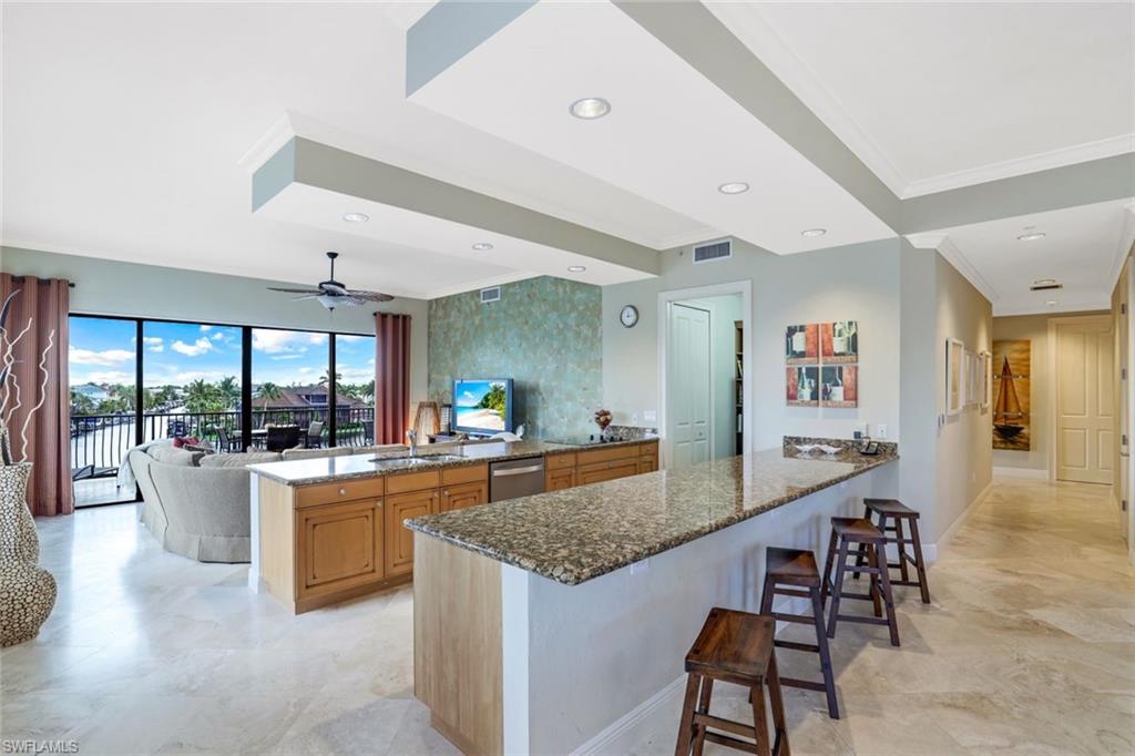 VANDERBILT BEACHCOMBER - Residential