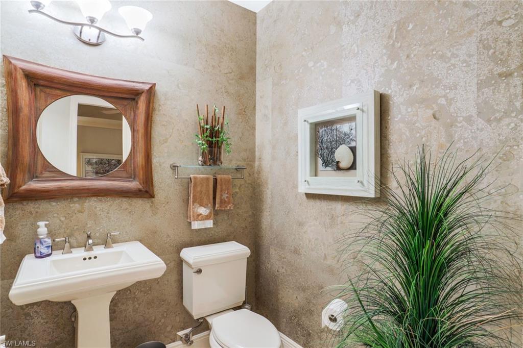 VANDERBILT BEACHCOMBER - Residential