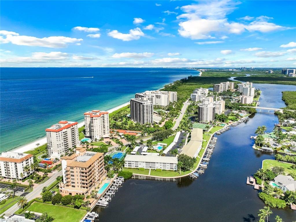 VANDERBILT BEACHCOMBER - Residential