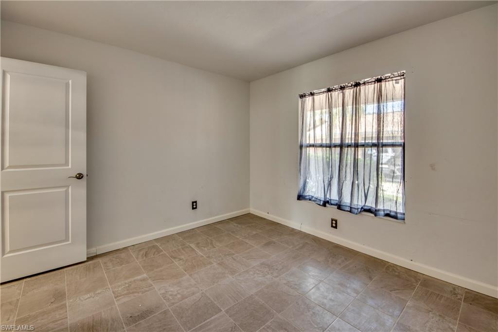 YACHTSMANS COVE - Residential