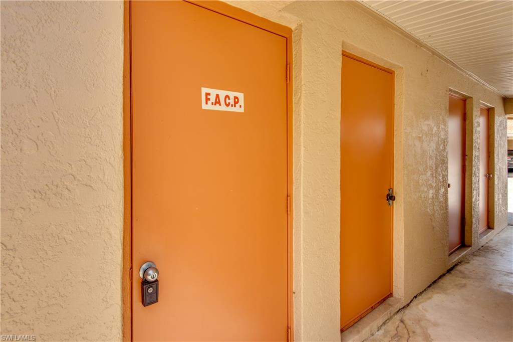 YACHTSMANS COVE - Residential