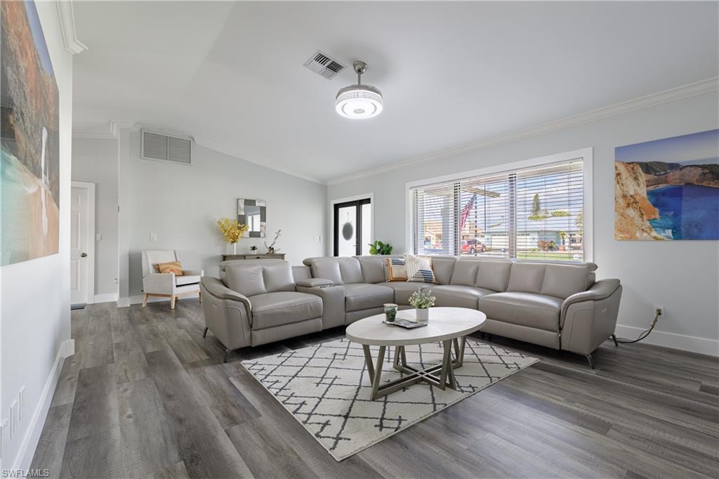 CAPE CORAL - Residential Lease