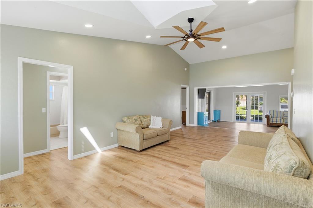 SABAL SPRINGS GOLF AND RACQUET CLUB - Residential