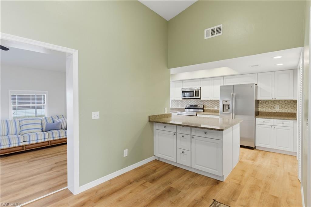 SABAL SPRINGS GOLF AND RACQUET CLUB - Residential