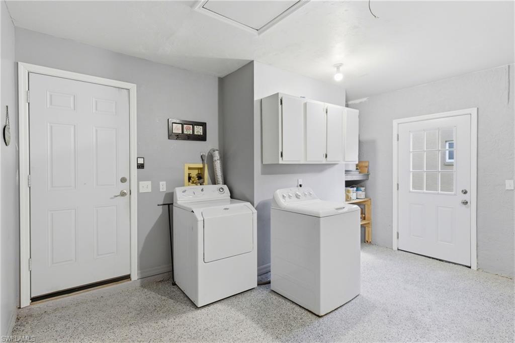 SABAL SPRINGS GOLF AND RACQUET CLUB - Residential