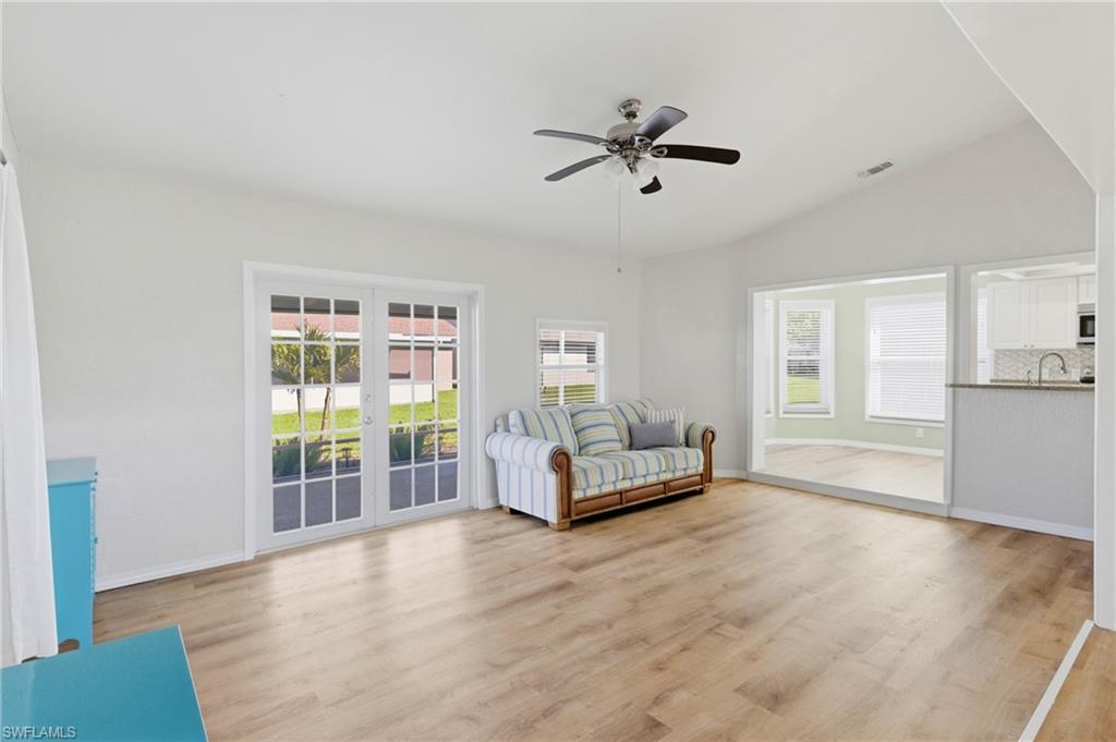 SABAL SPRINGS GOLF AND RACQUET CLUB - Residential