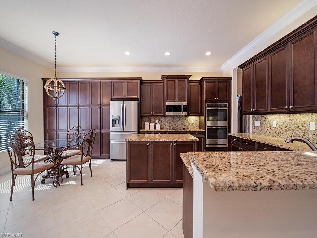 RIVERSTONE - Residential