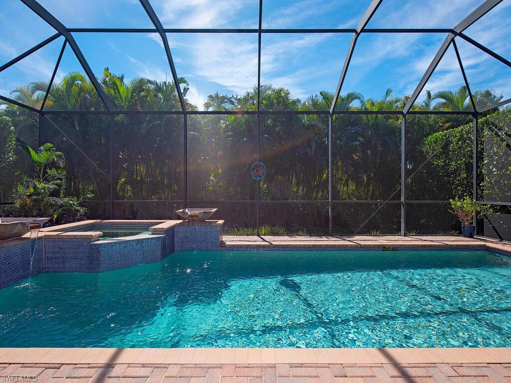 RIVERSTONE - Residential