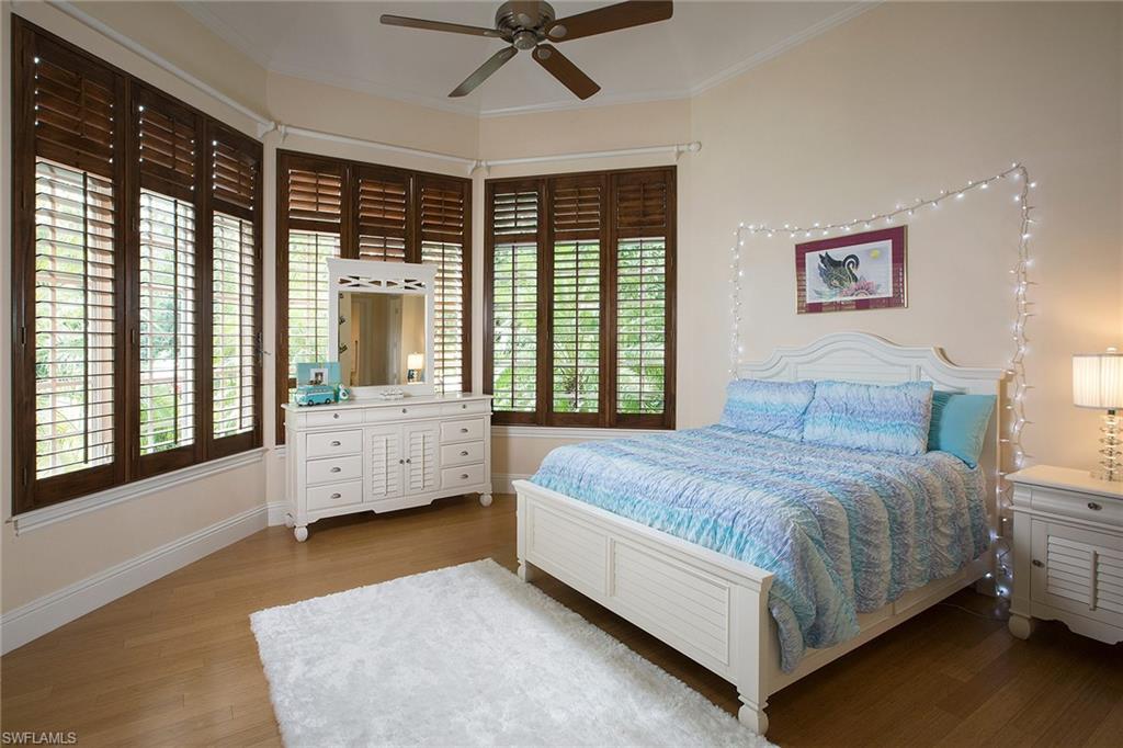 AQUALANE SHORES - Residential