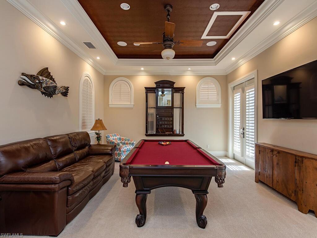 PINE RIDGE - Residential