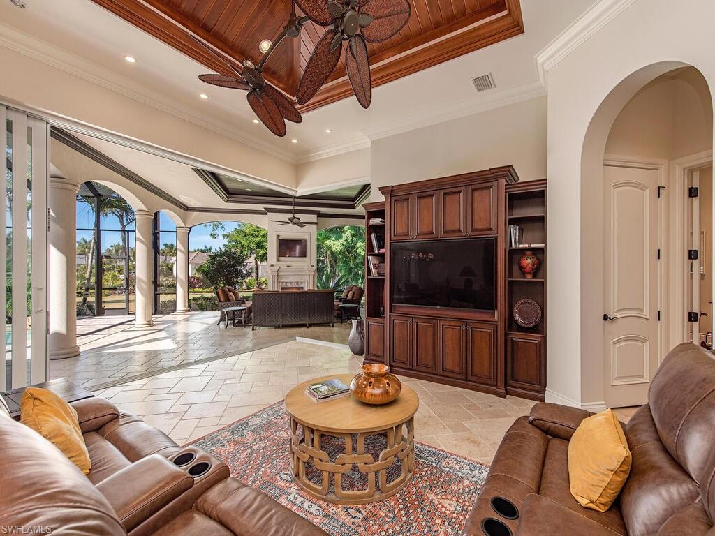 PINE RIDGE - Residential