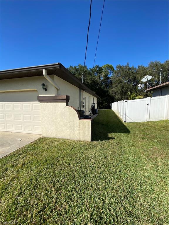 FORT MYERS SHORES - Residential