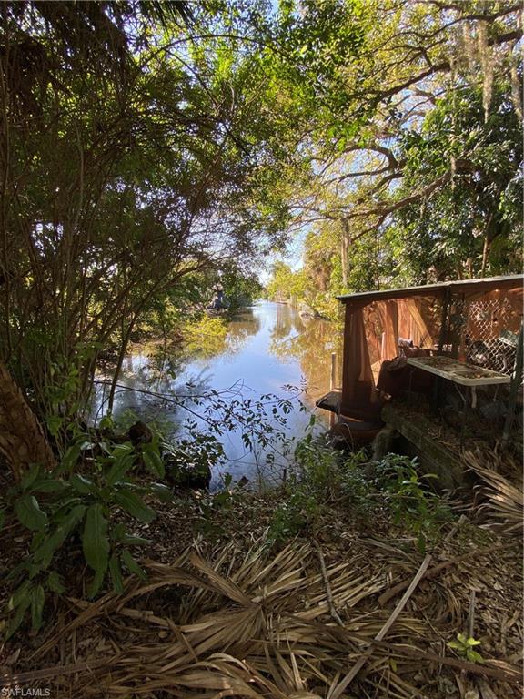 FORT MYERS SHORES - Residential