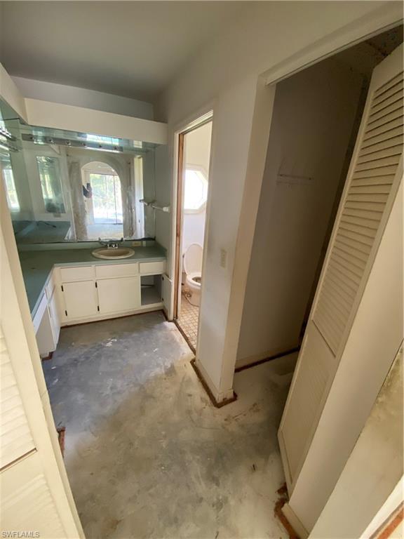 FORT MYERS SHORES - Residential