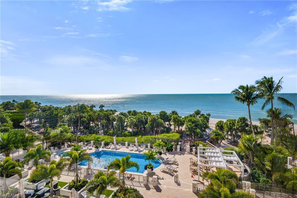 CARLYSLE AT BAY COLONY - Residential