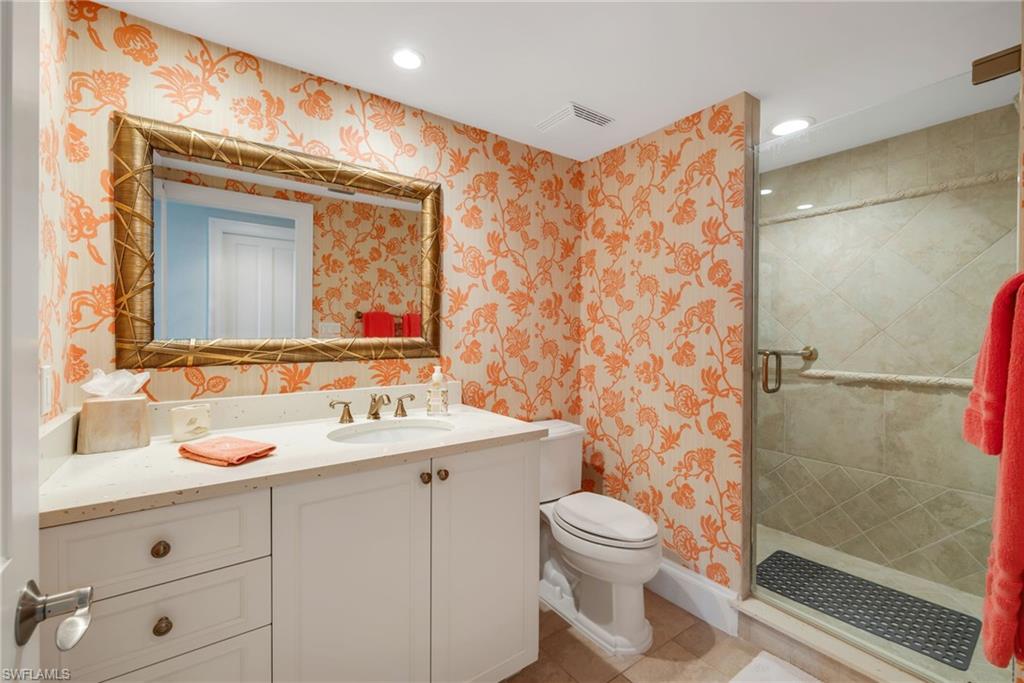 CARLYSLE AT BAY COLONY - Residential