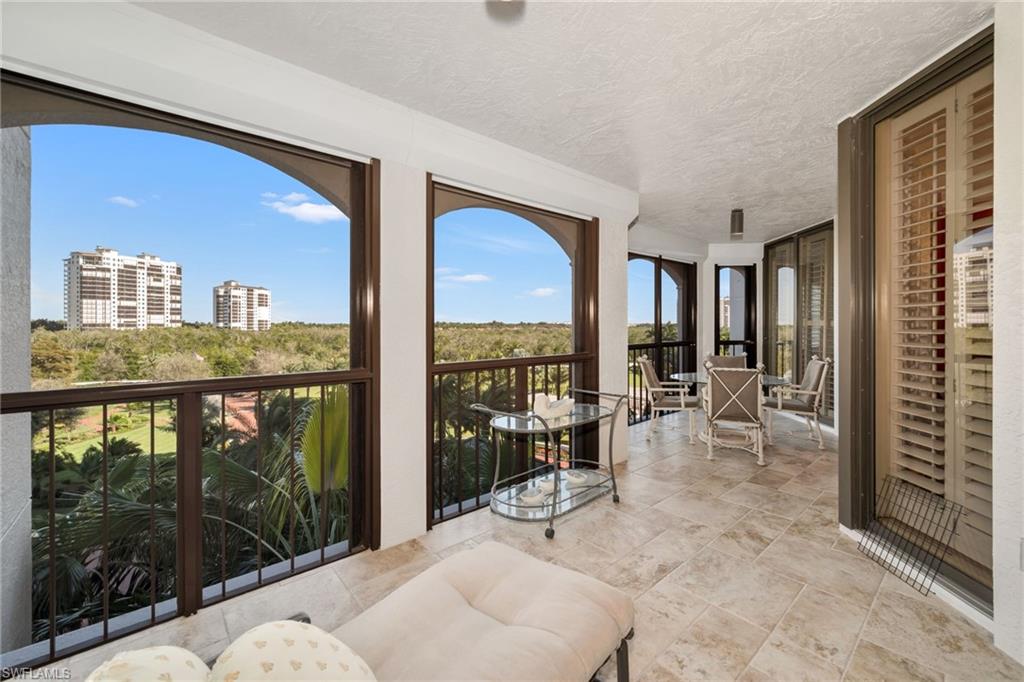 CARLYSLE AT BAY COLONY - Residential