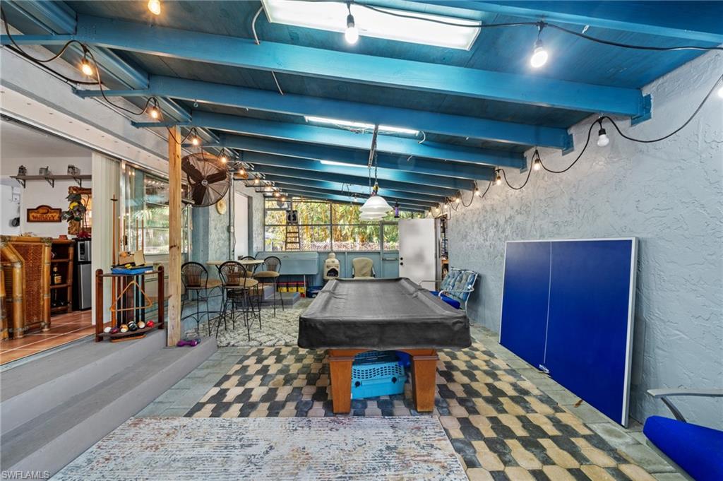 NAPLES PARK - Residential