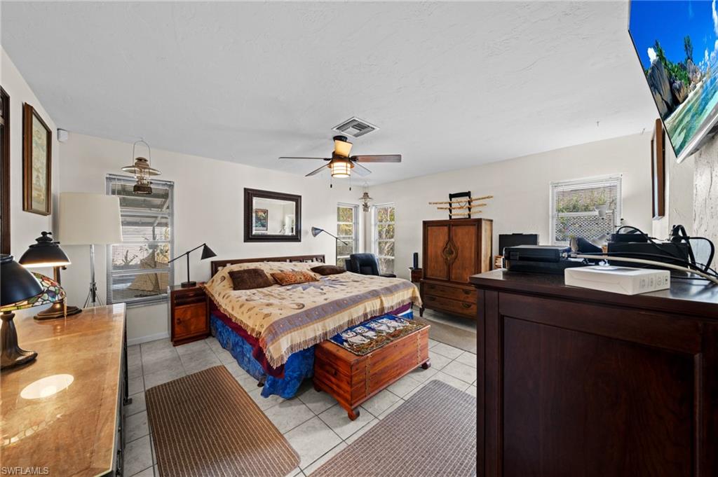 NAPLES PARK - Residential