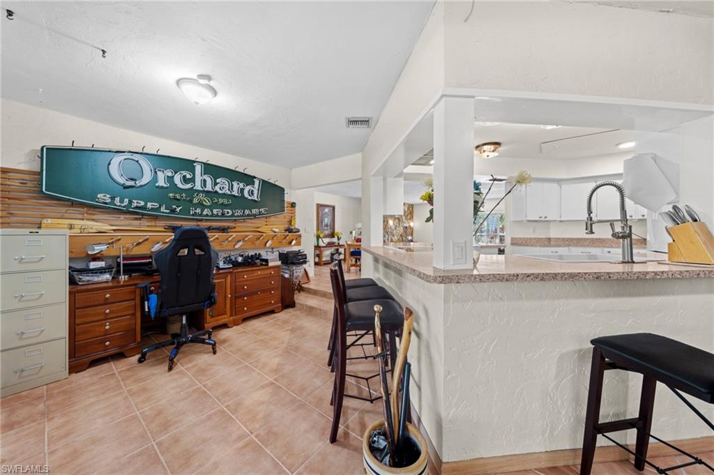 NAPLES PARK - Residential