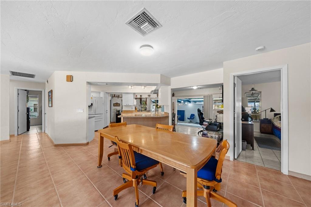 NAPLES PARK - Residential