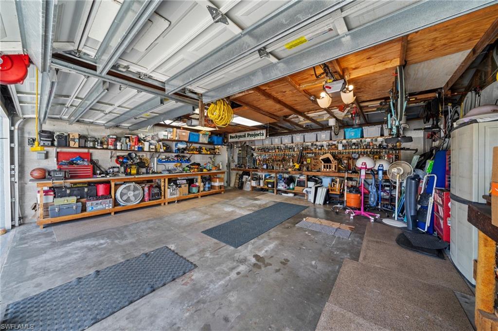 NAPLES PARK - Residential