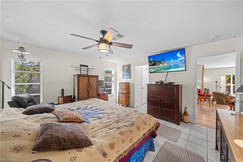 NAPLES PARK - Residential