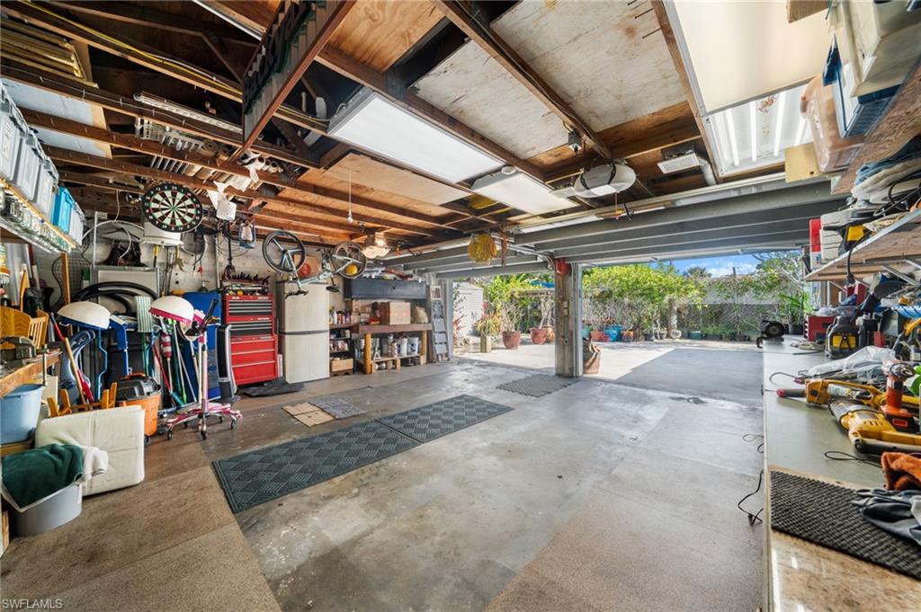 NAPLES PARK - Residential