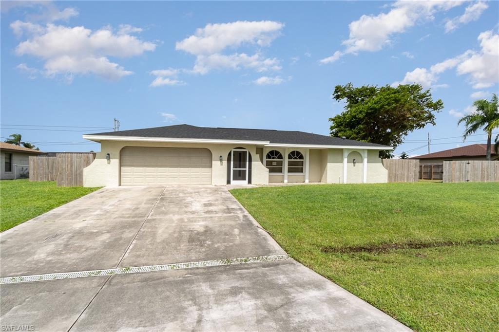 CAPE CORAL - Residential